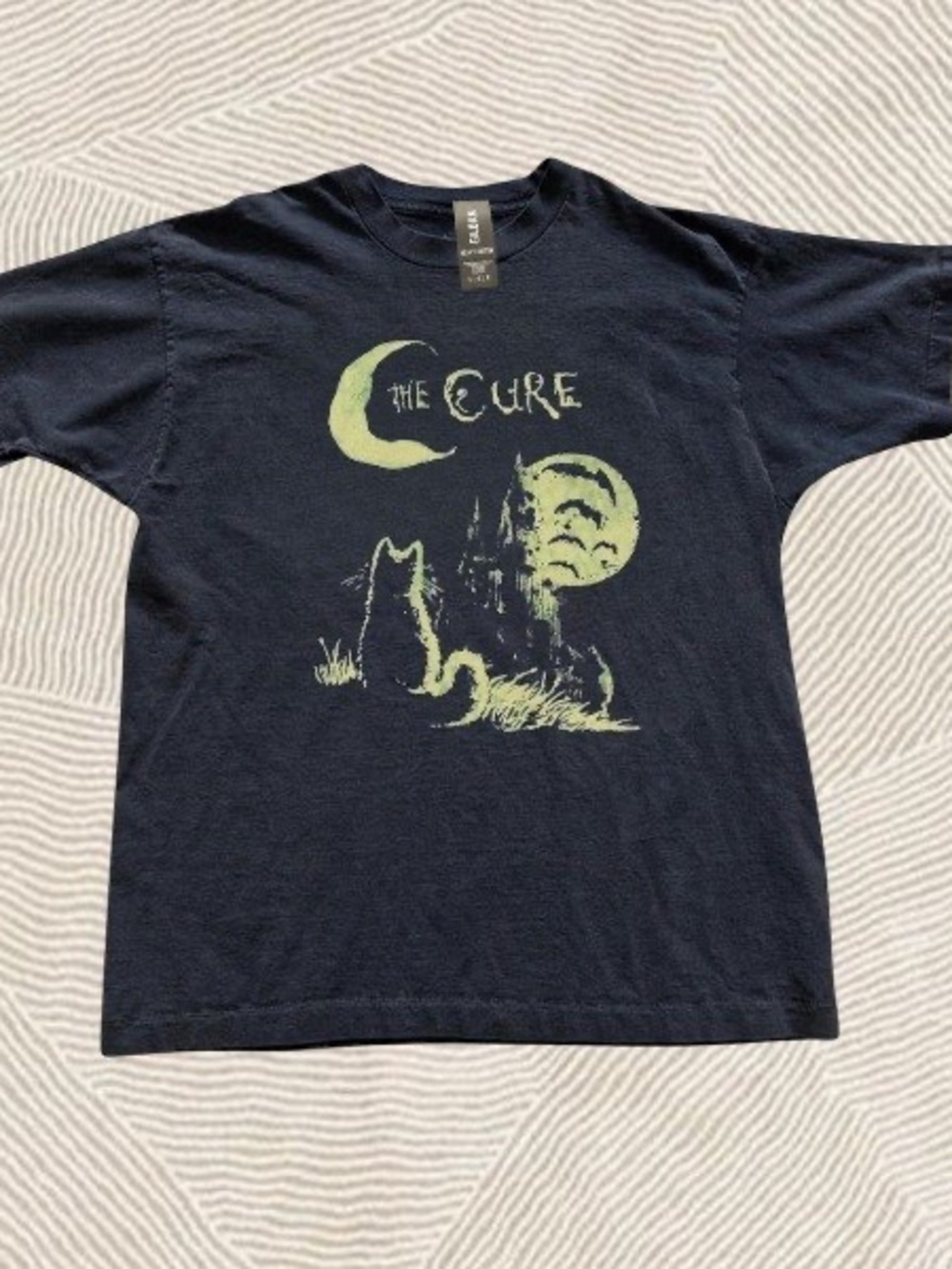 Gildan Black The Cure Graphic T-shirt